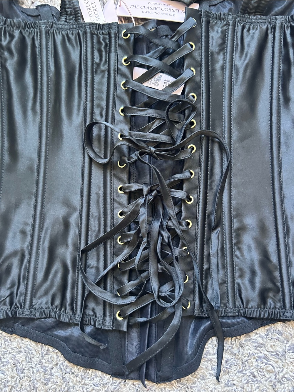 NWT Victoria’s Secret 2 Piece Classic Silk Corset and Panty Small -DD - Picture 5 of 11